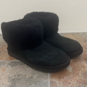 Ugg Women's Black Fur-Lined Boots size 8